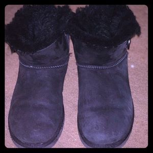 Black uggs short